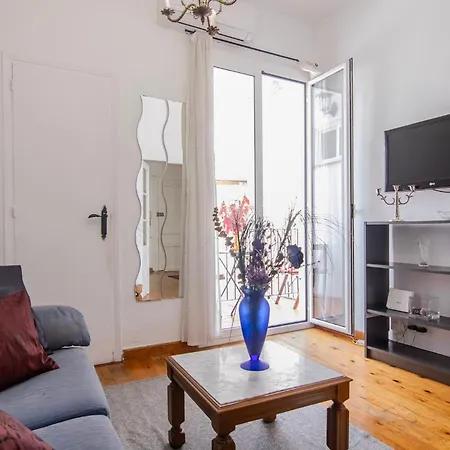 Pedrera - Gracia Apartment Barcelona