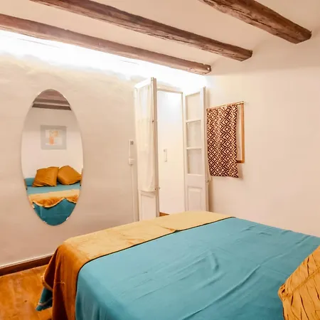 Pedrera - Gracia Apartment